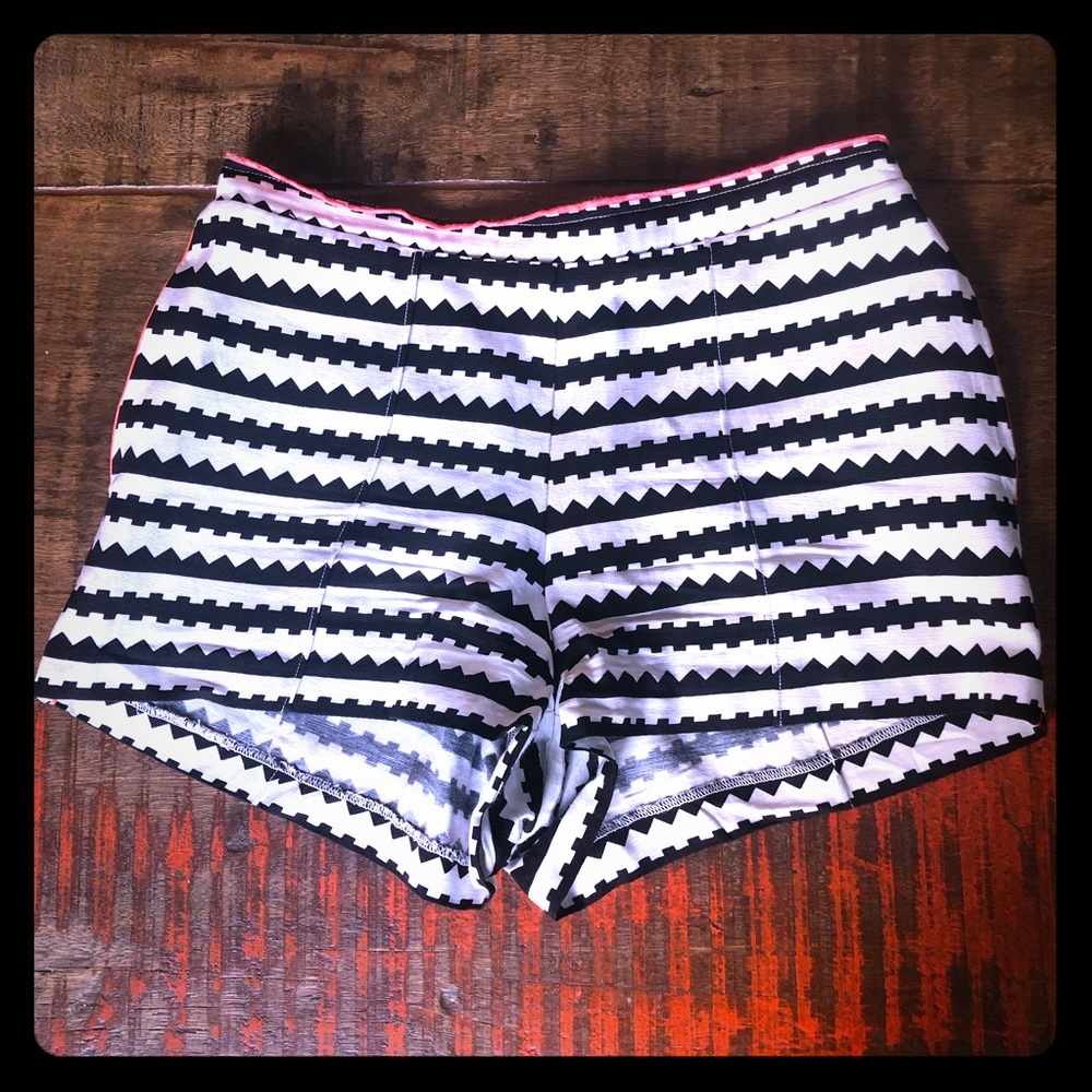 Dolce Vita dressy shorts